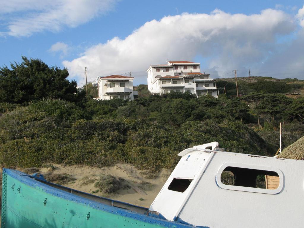 Nora Norita Aparthotel Batsi  Exterior photo